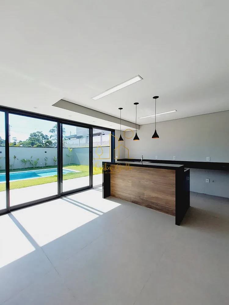 Casa, 3 quartos, 266 m² - Foto 2