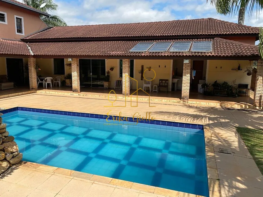 Chácara, 4 quartos, 1202 m² - Foto 1