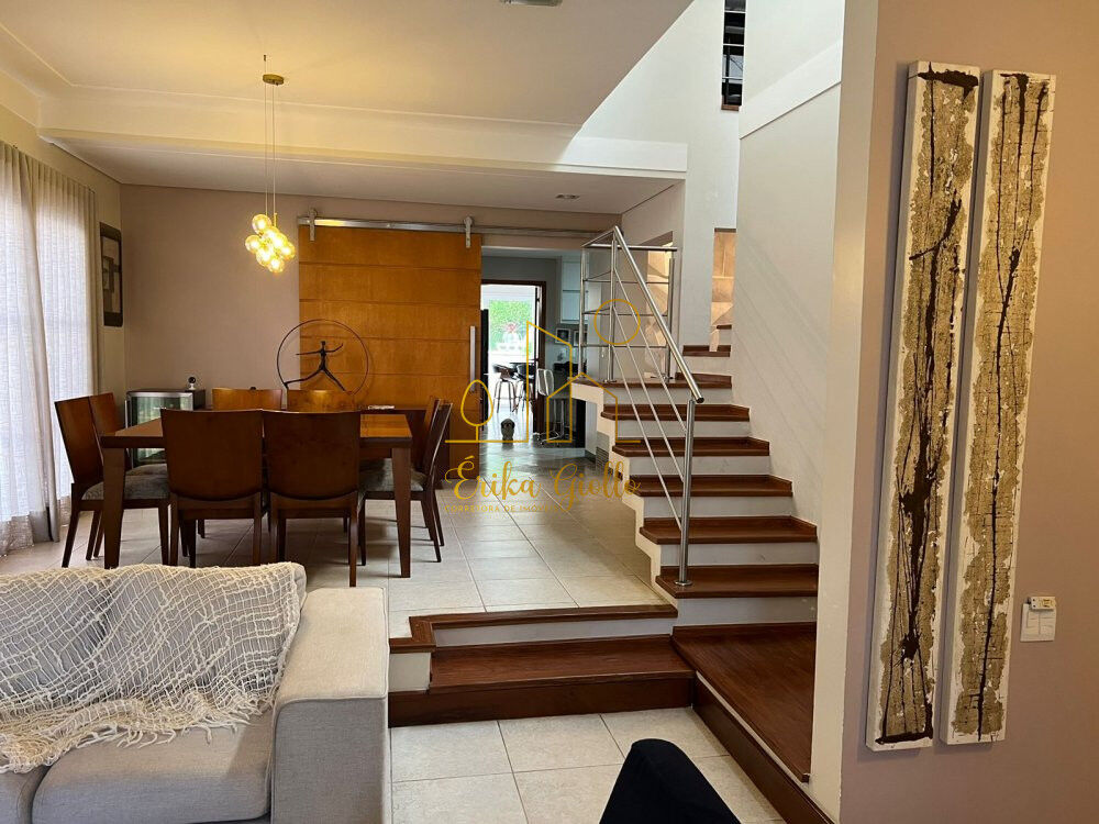 Casa à venda com 4 quartos, 680m² - Foto 4