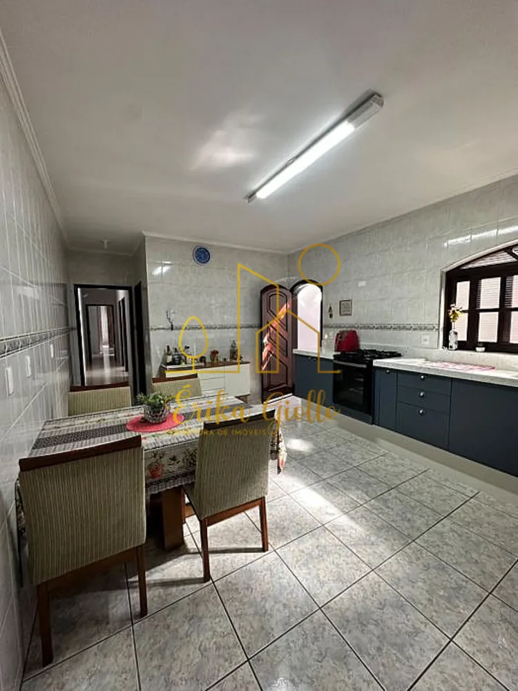 Casa, 3 quartos, 194 m² - Foto 5