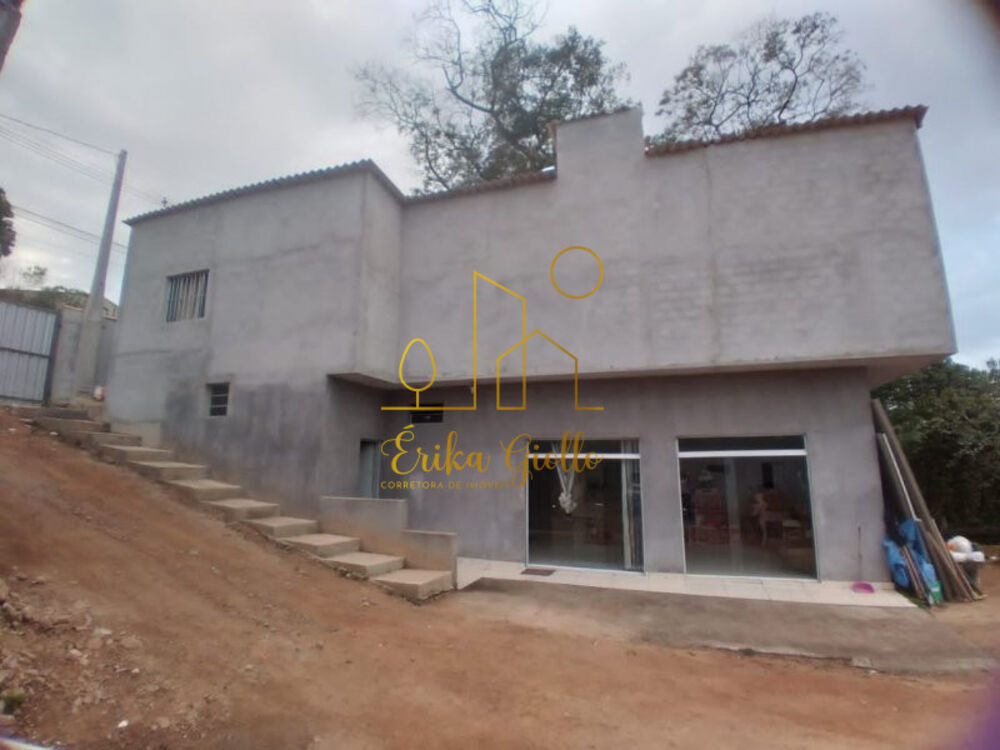 Sobrado à venda com 3 quartos, 140m² - Foto 1