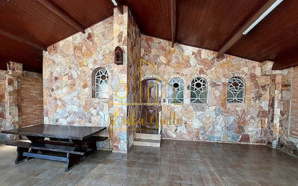 Casa, 3 quartos, 220 m² - Foto 1