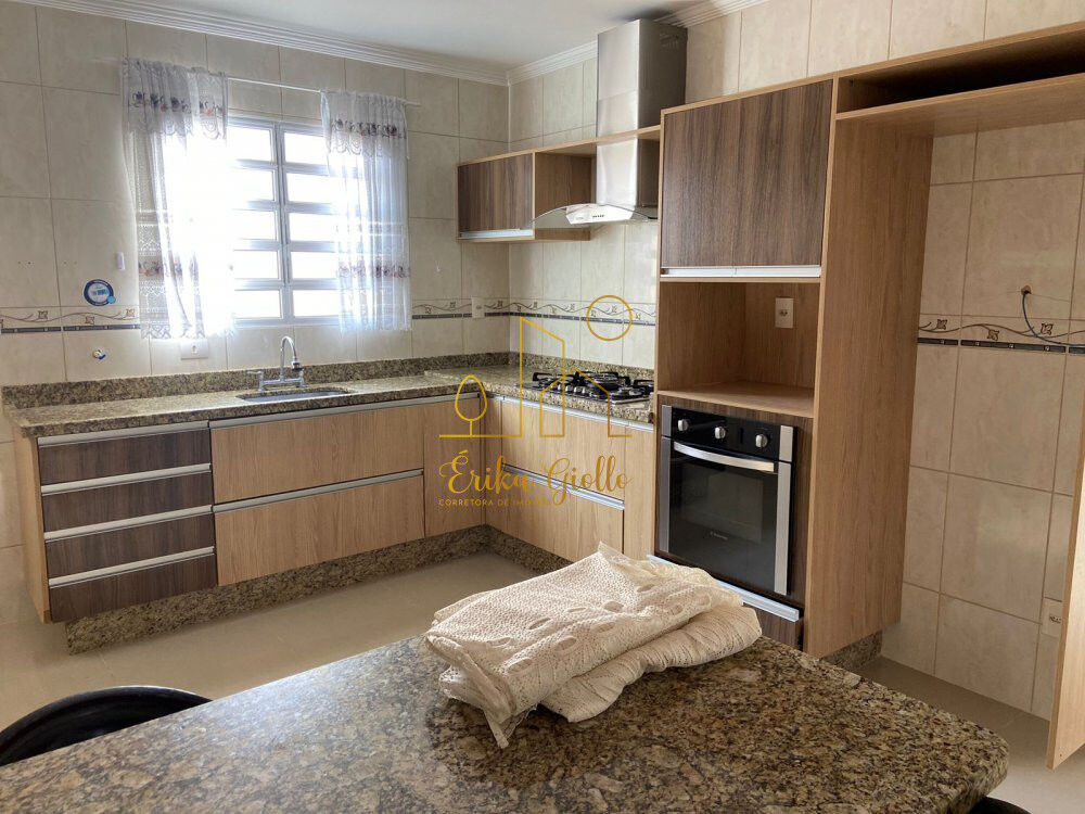 Casa à venda com 2 quartos, 182m² - Foto 2