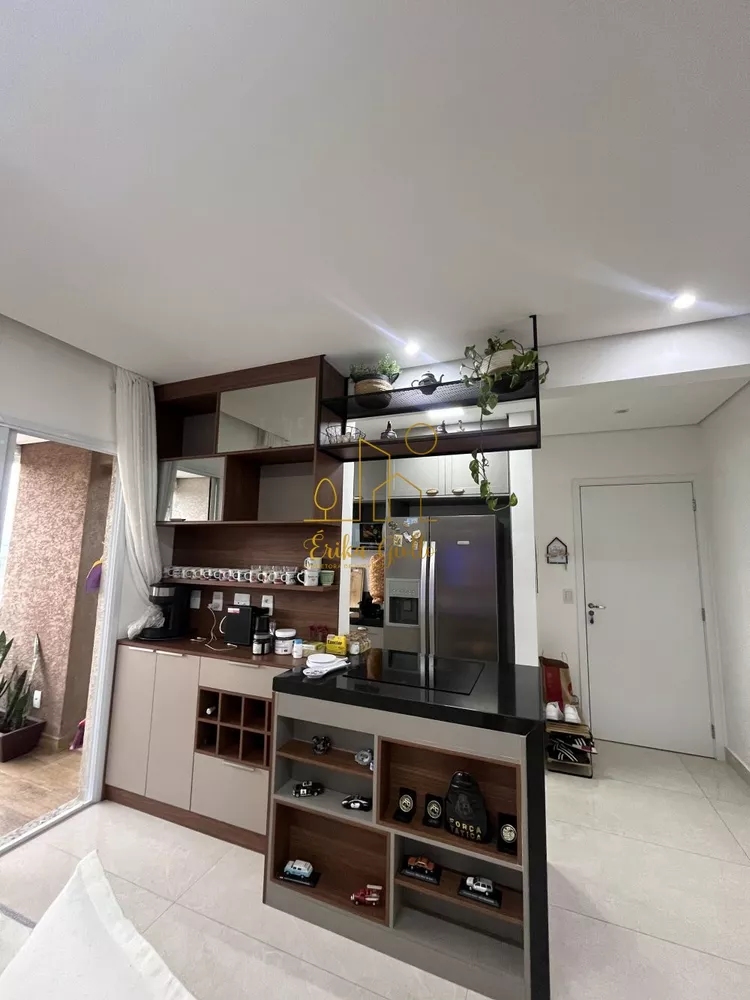 Apartamento à venda com 2 quartos, 69m² - Foto 2