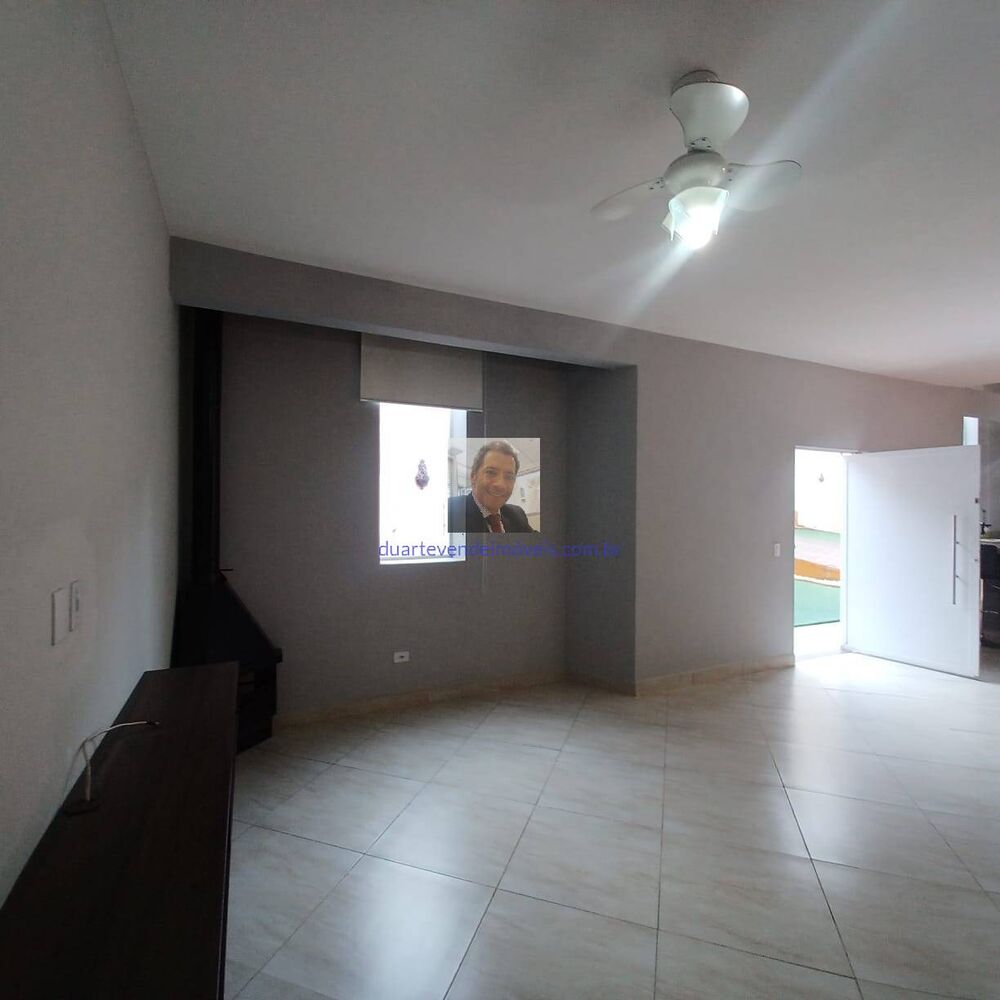 Chácara à venda com 3 quartos, 1200m² - Foto 4