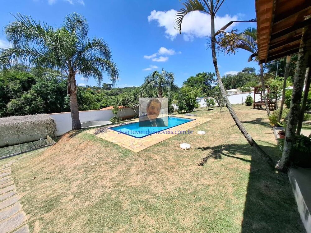 Casa à venda com 3 quartos, 1300m² - Foto 4