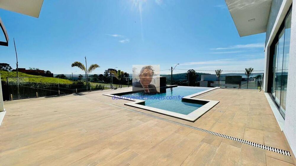 Casa à venda com 5 quartos, 500m² - Foto 1