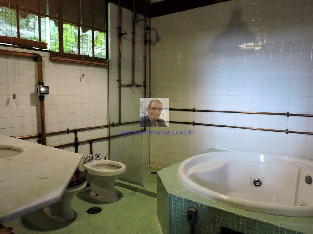 Casa de Condomínio à venda com 5 quartos, 365m² - Foto 2