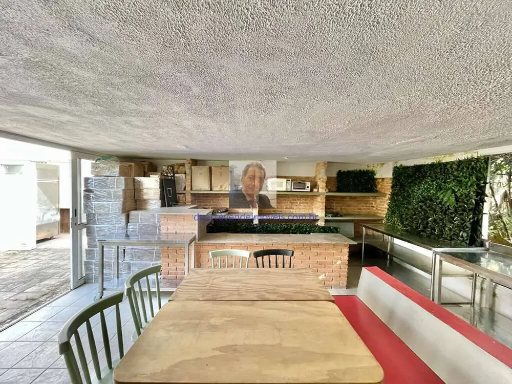 Casa, 4 quartos, 253 m² - Foto 1