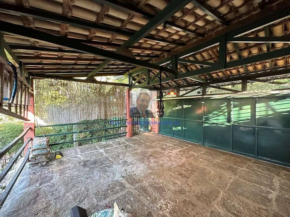 Casa à venda com 5 quartos, 334m² - Foto 8