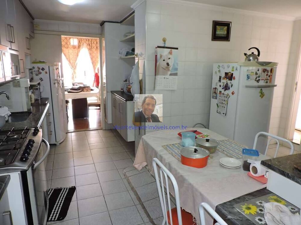 Casa, 6 quartos, 180 m² - Foto 1
