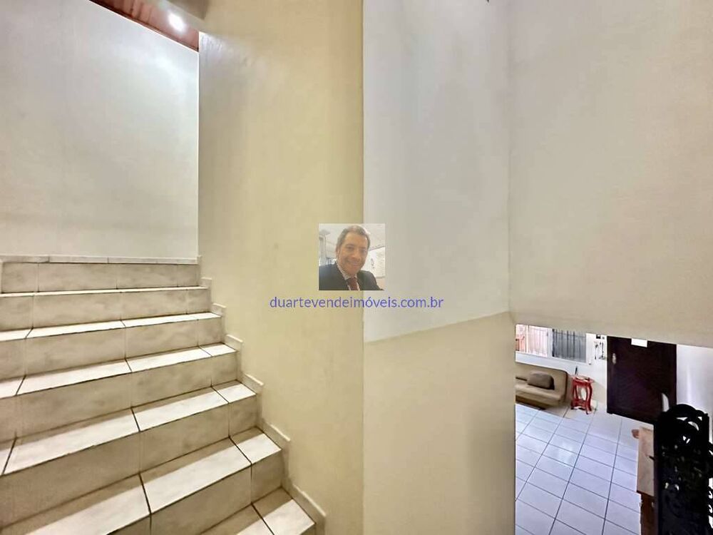 Casa à venda com 2 quartos, 139m² - Foto 3