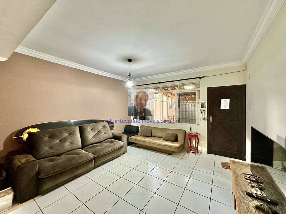 Casa à venda com 2 quartos, 139m² - Foto 1