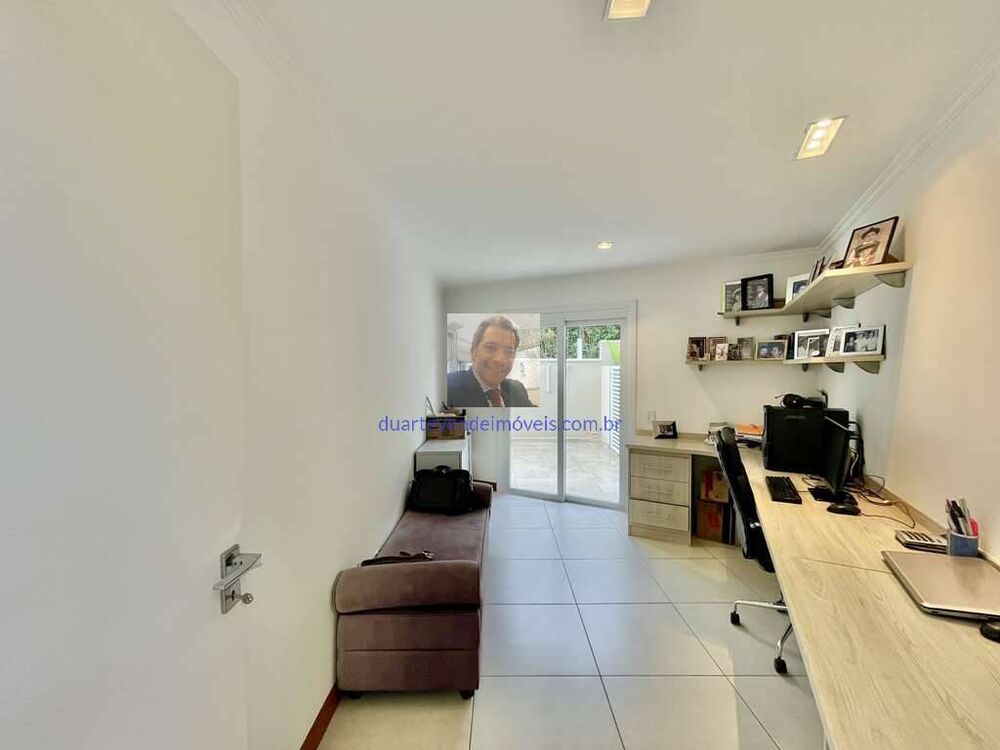 Casa de Condomínio à venda com 4 quartos, 488m² - Foto 2