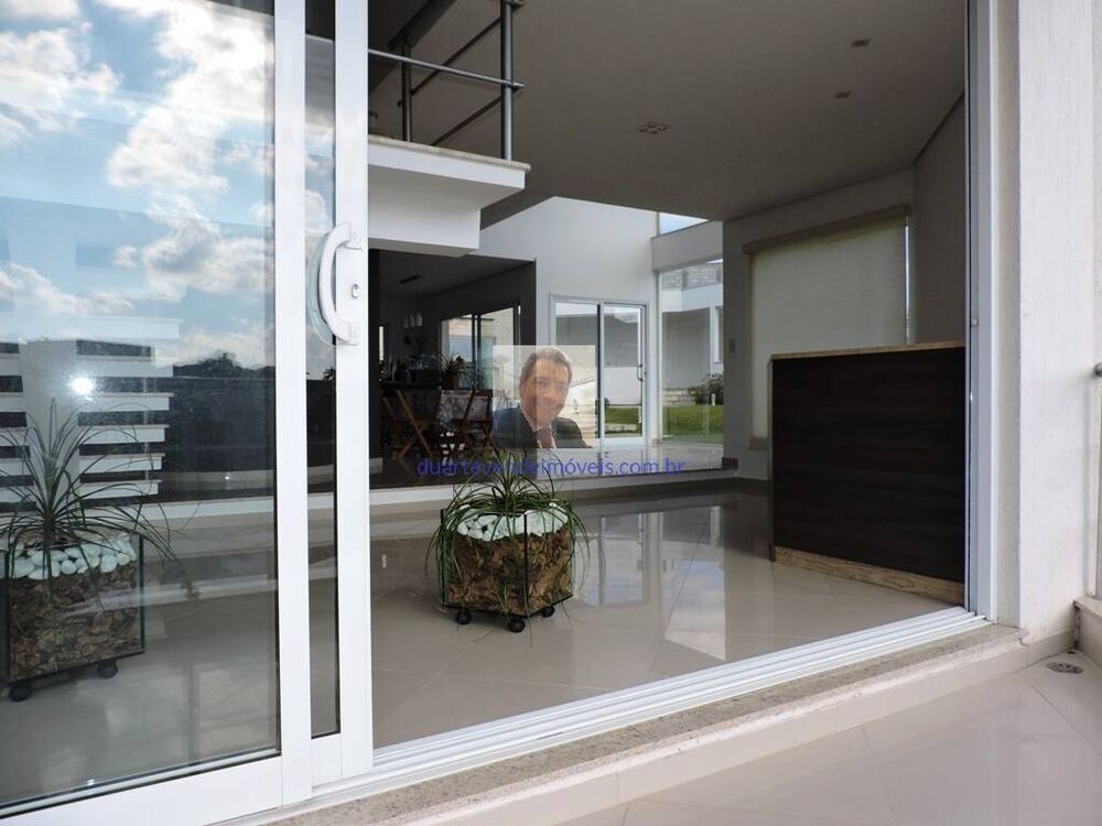 Casa à venda com 4 quartos, 450m² - Foto 3