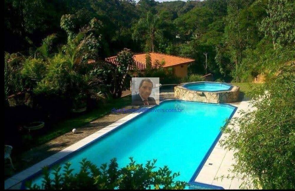 Casa, 4 quartos, 880 m² - Foto 1