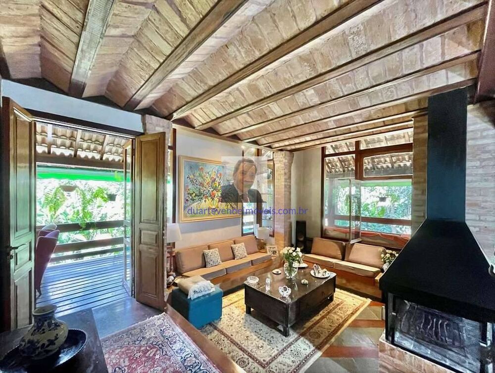 Casa de Condomínio à venda com 3 quartos, 363m² - Foto 4