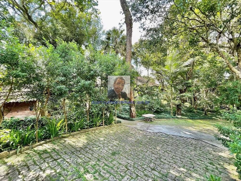 Casa de Condomínio à venda com 3 quartos, 363m² - Foto 2
