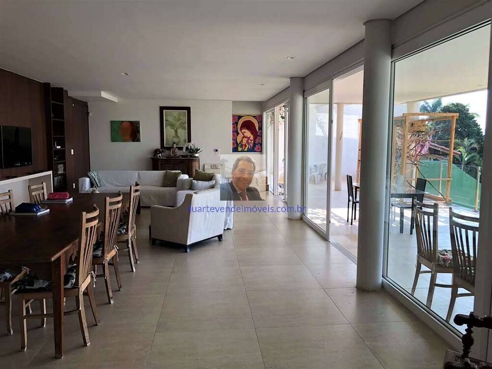 Casa para alugar com 4 quartos, 550m² - Foto 3