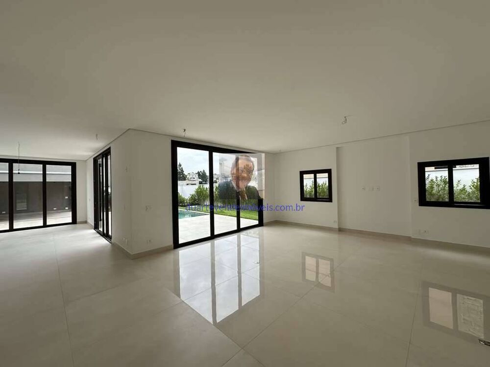Casa de Condomínio à venda e aluguel com 4 quartos, 307m² - Foto 2