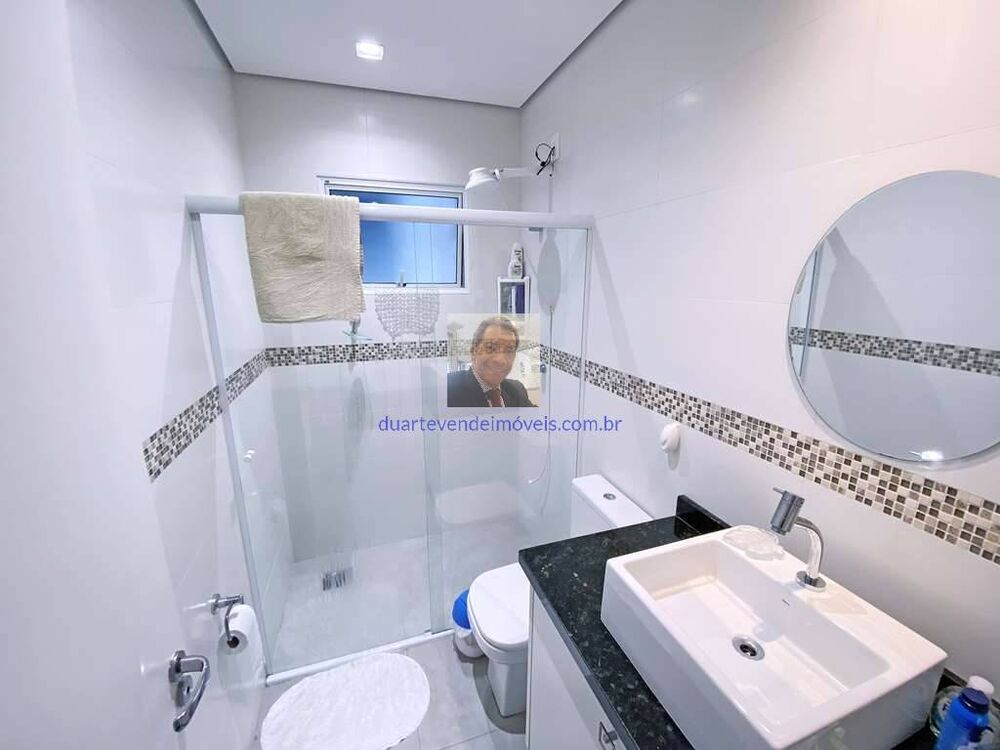 Casa à venda com 3 quartos, 277m² - Foto 8