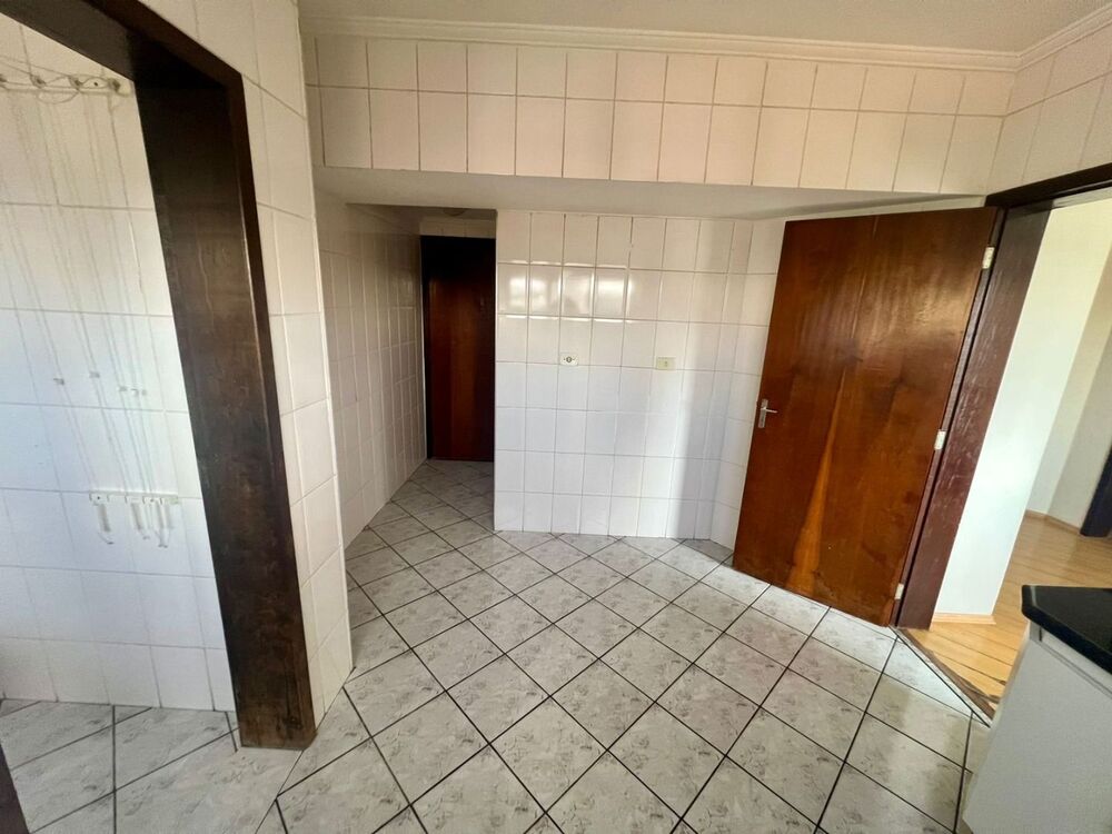 Apartamento à venda e aluguel com 3 quartos, 98m² - Foto 1