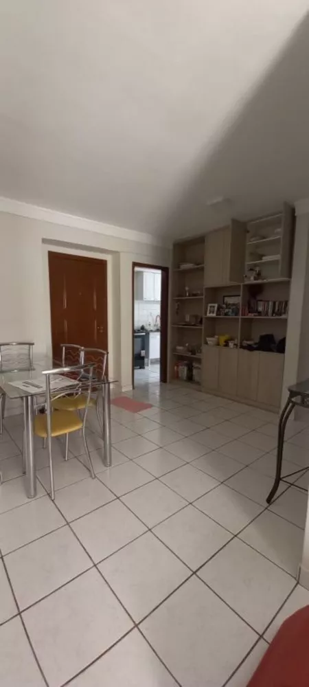 Apartamento à venda com 3 quartos, 80m² - Foto 3