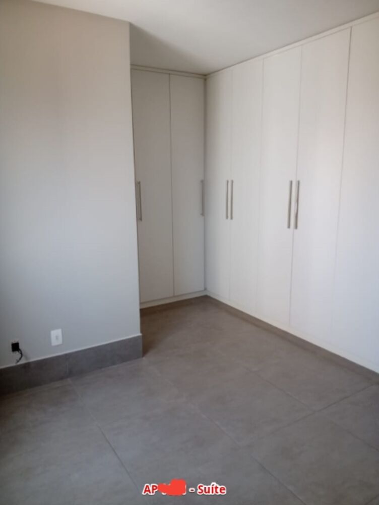 Apartamento à venda com 3 quartos, 270m² - Foto 4