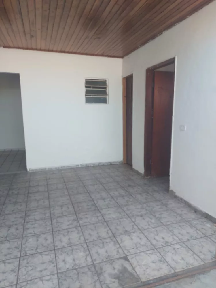 Casa à venda com 3 quartos, 98m² - Foto 2