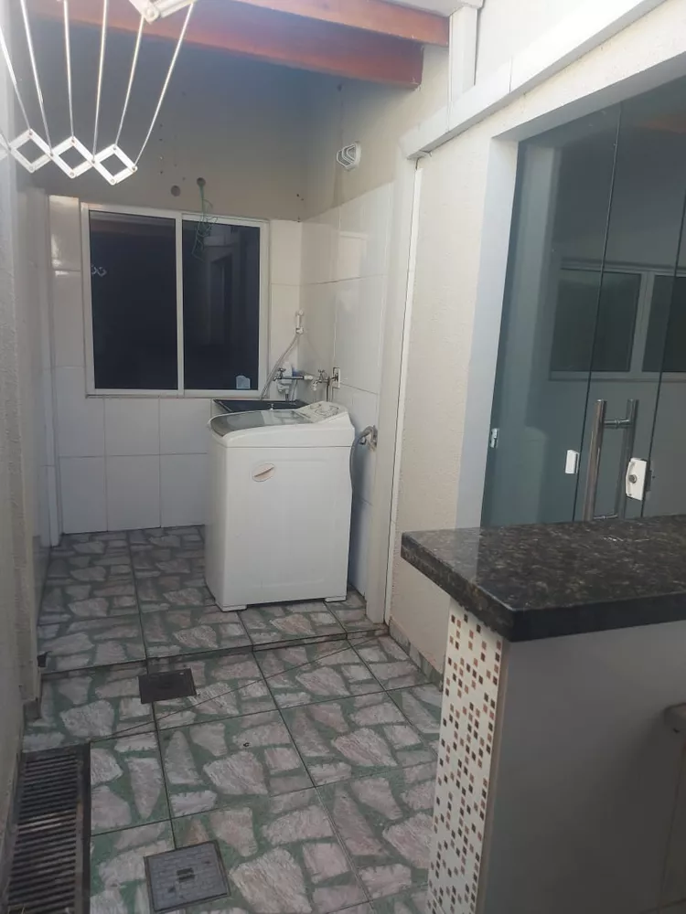 Casa de Condomínio à venda e aluguel com 3 quartos, 120m² - Foto 2