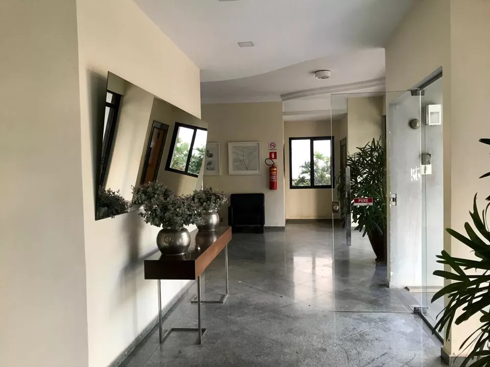 Apartamento à venda com 4 quartos, 180m² - Foto 3