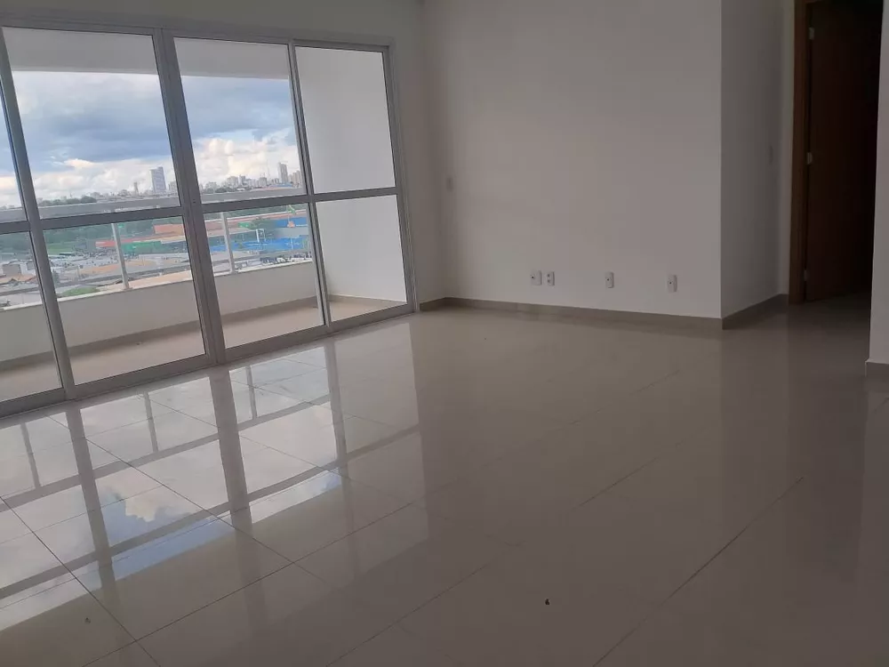 Apartamento à venda com 3 quartos, 118m² - Foto 4