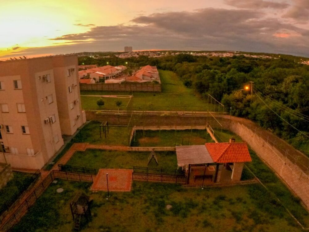 Apartamento à venda com 2 quartos, 48m² - Foto 2
