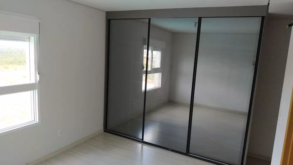 Apartamento à venda com 3 quartos, 180m² - Foto 3