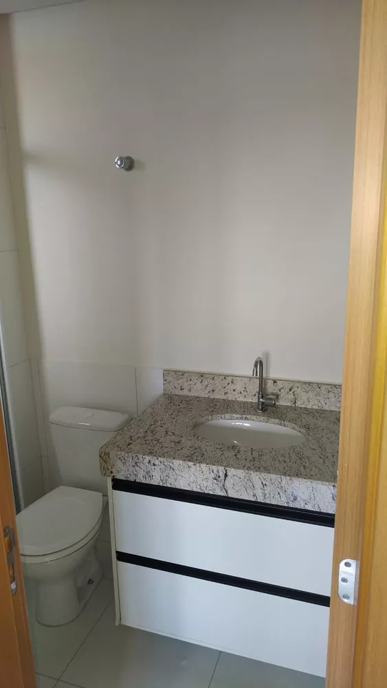 Apartamento à venda com 3 quartos, 180m² - Foto 1