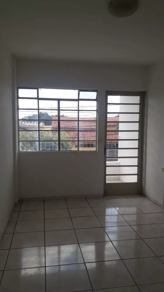 Apartamento à venda com 2 quartos, 64m² - Foto 4