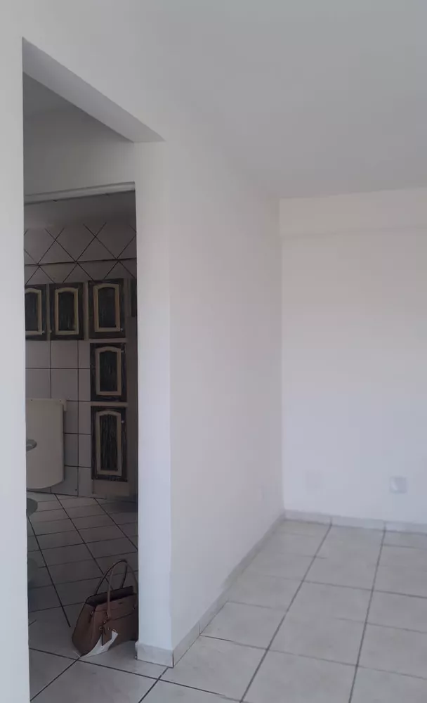 Apartamento à venda com 2 quartos, 64m² - Foto 5