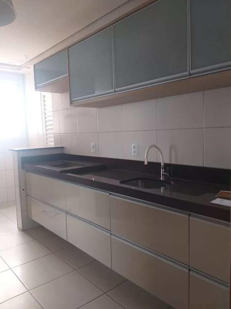 Apartamento à venda com 3 quartos, 118m² - Foto 3