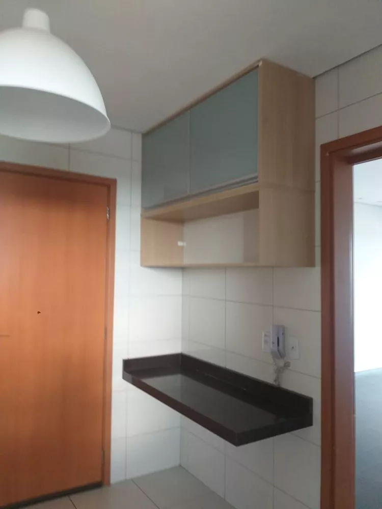 Apartamento à venda com 3 quartos, 118m² - Foto 2