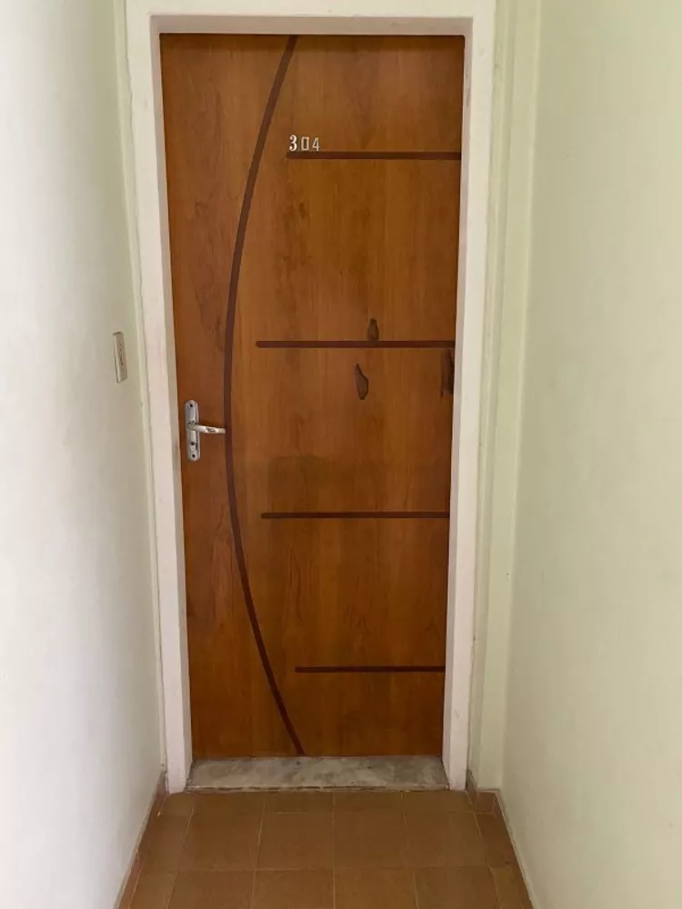 Apartamento à venda com 2 quartos, 61m² - Foto 2