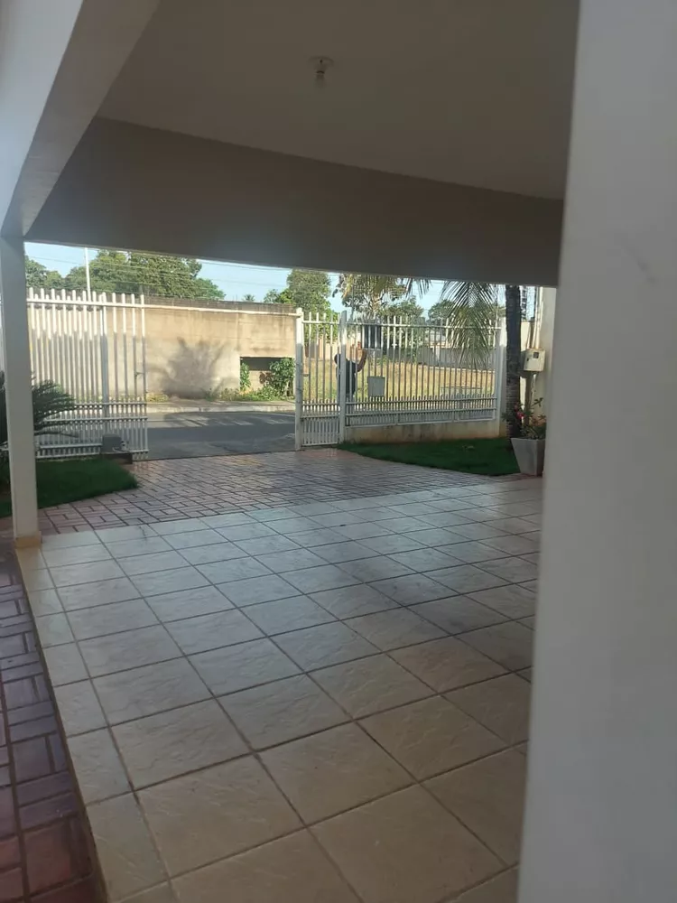 Casa à venda com 4 quartos, 164m² - Foto 4