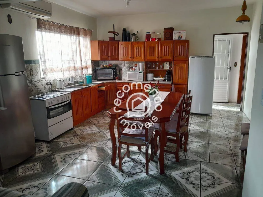 Casa, 3 quartos, 215 m² - Foto 3