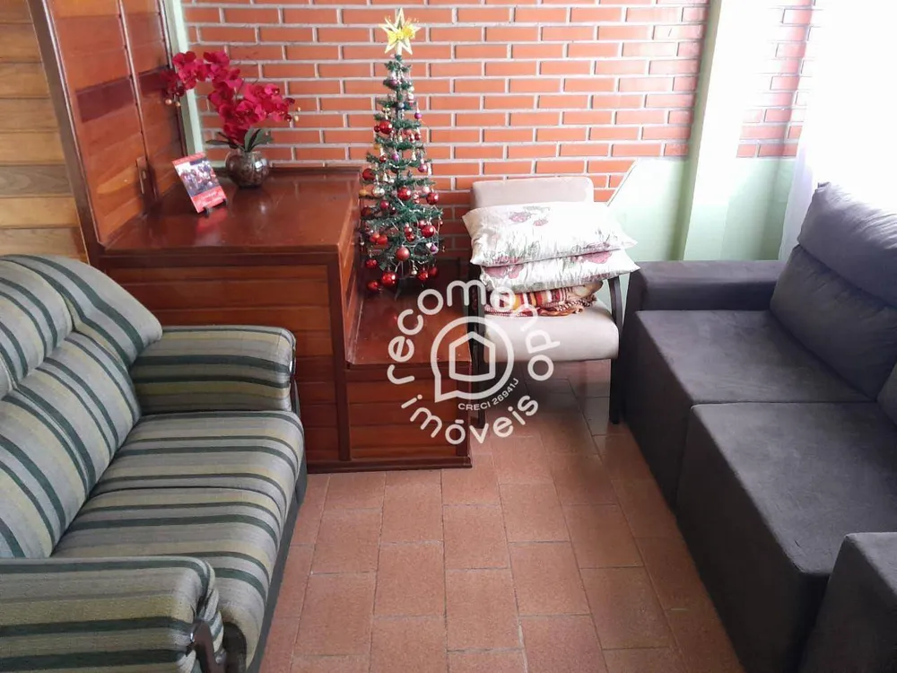 Casa, 3 quartos, 215 m² - Foto 2