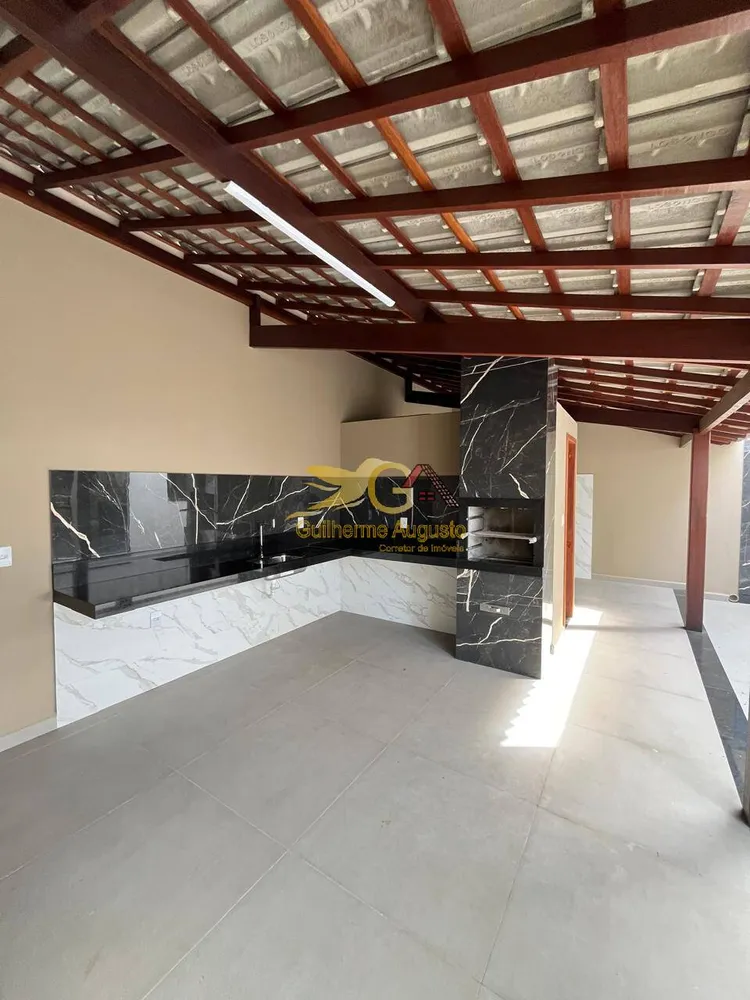 Casa, 3 quartos, 236 m² - Foto 2