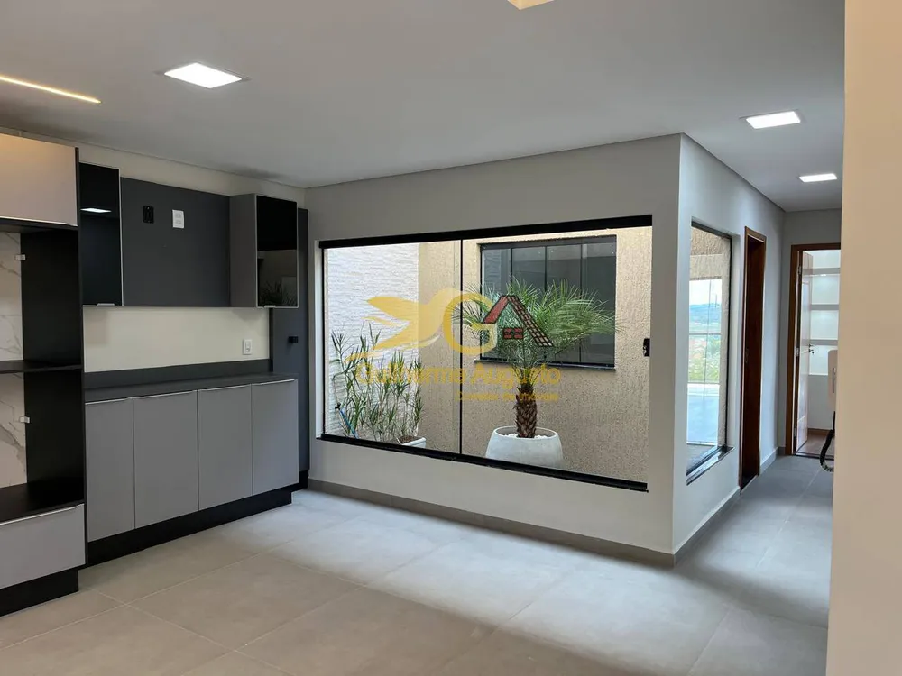 Casa, 3 quartos, 236 m² - Foto 4