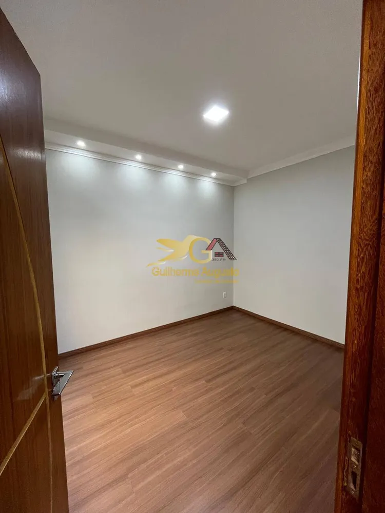 Casa, 3 quartos, 236 m² - Foto 3