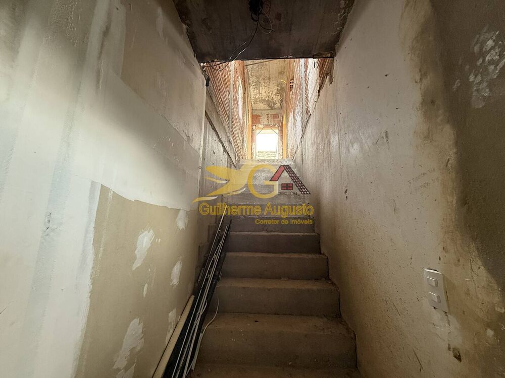 Casa, 5 quartos, 260 m² - Foto 13