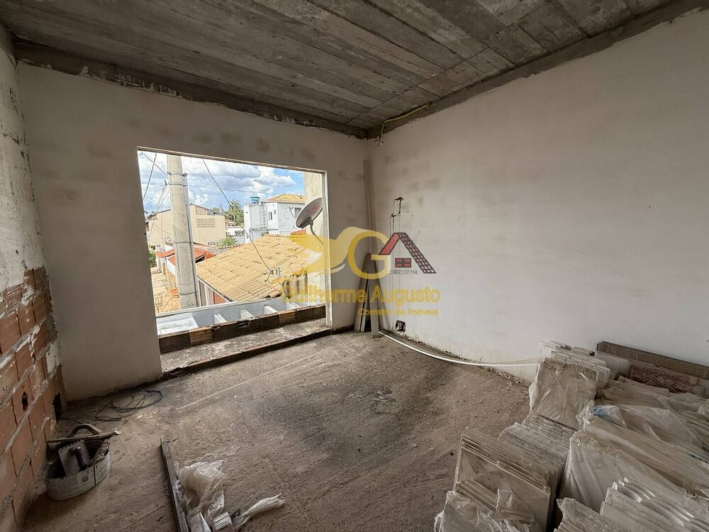 Casa, 5 quartos, 260 m² - Foto 9