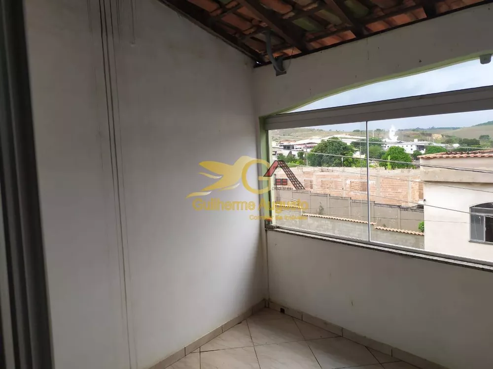 Casa à venda com 2 quartos, 300m² - Foto 8