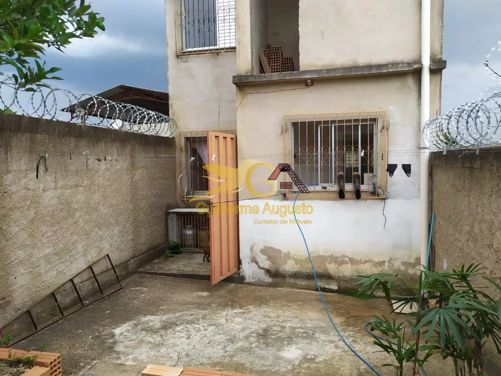 Casa à venda com 2 quartos, 300m² - Foto 4